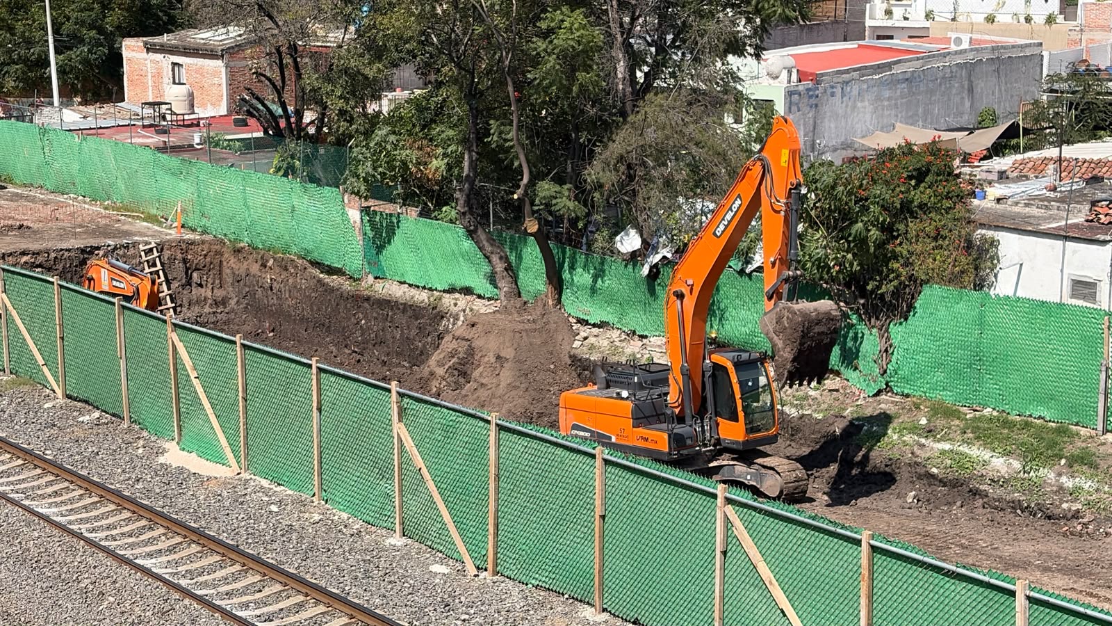 VECINOS DE “EL TEPETATE” DENUNCIAN INICIO DE OBRAS DEL TREN SIN CONSENSO CIUDADANO
