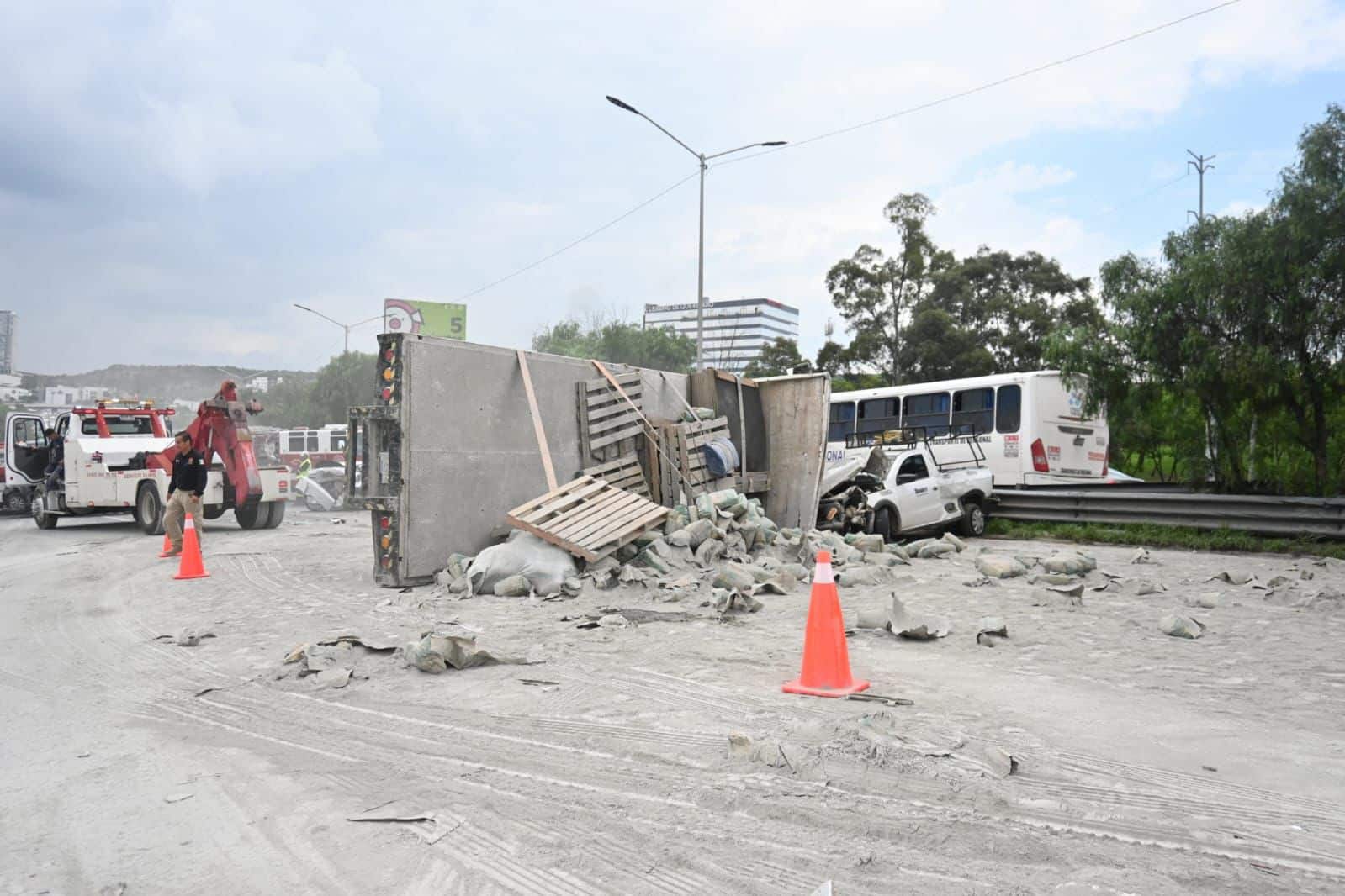 PRI EXIGE MAYOR REGULACIÓN A TRANSPORTE DE CARGA
