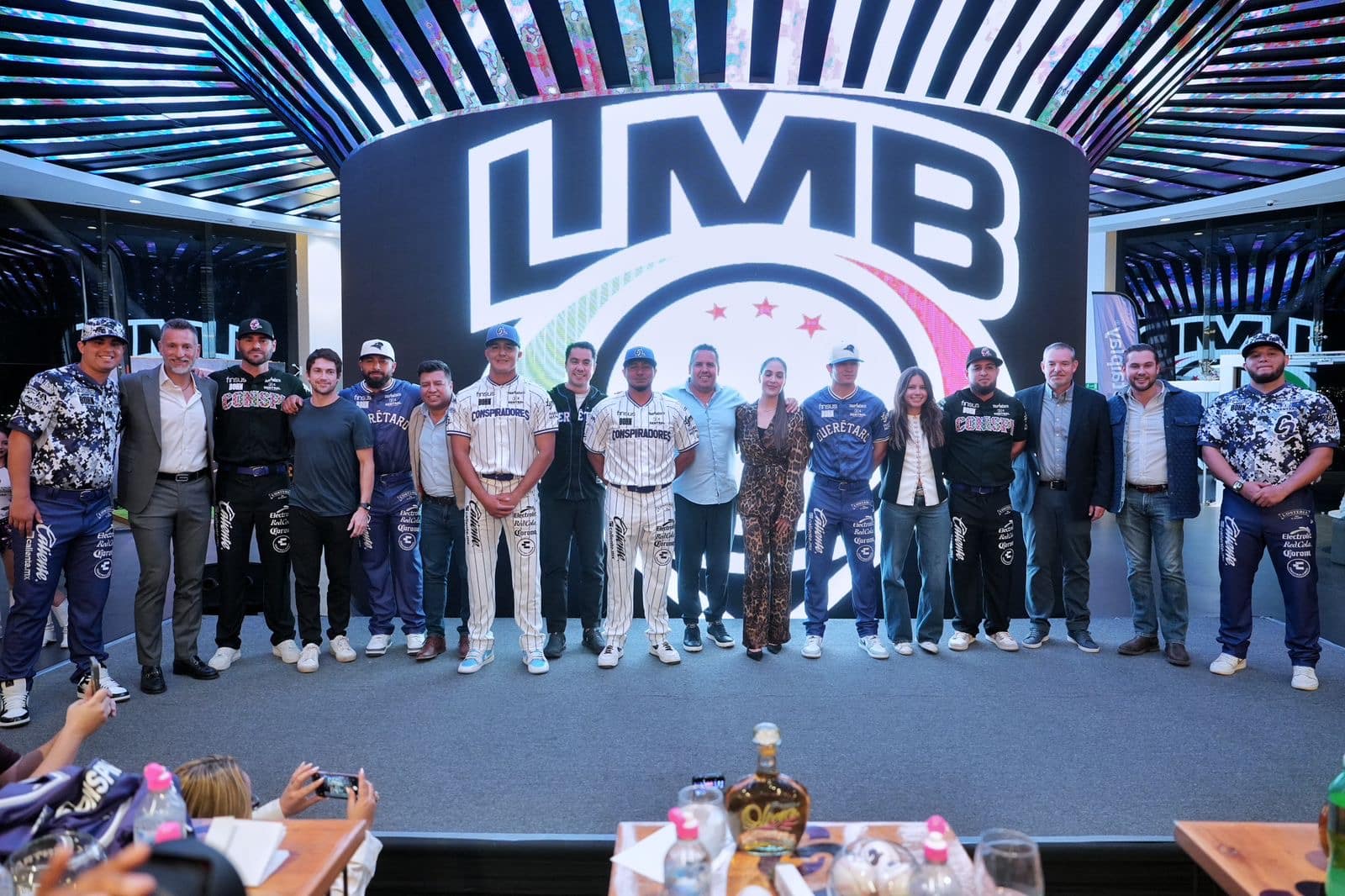 FELIFER ACUDE A LA PRESENTACIÓN DEL UNIFORME DE LOS CONSPIRADORES