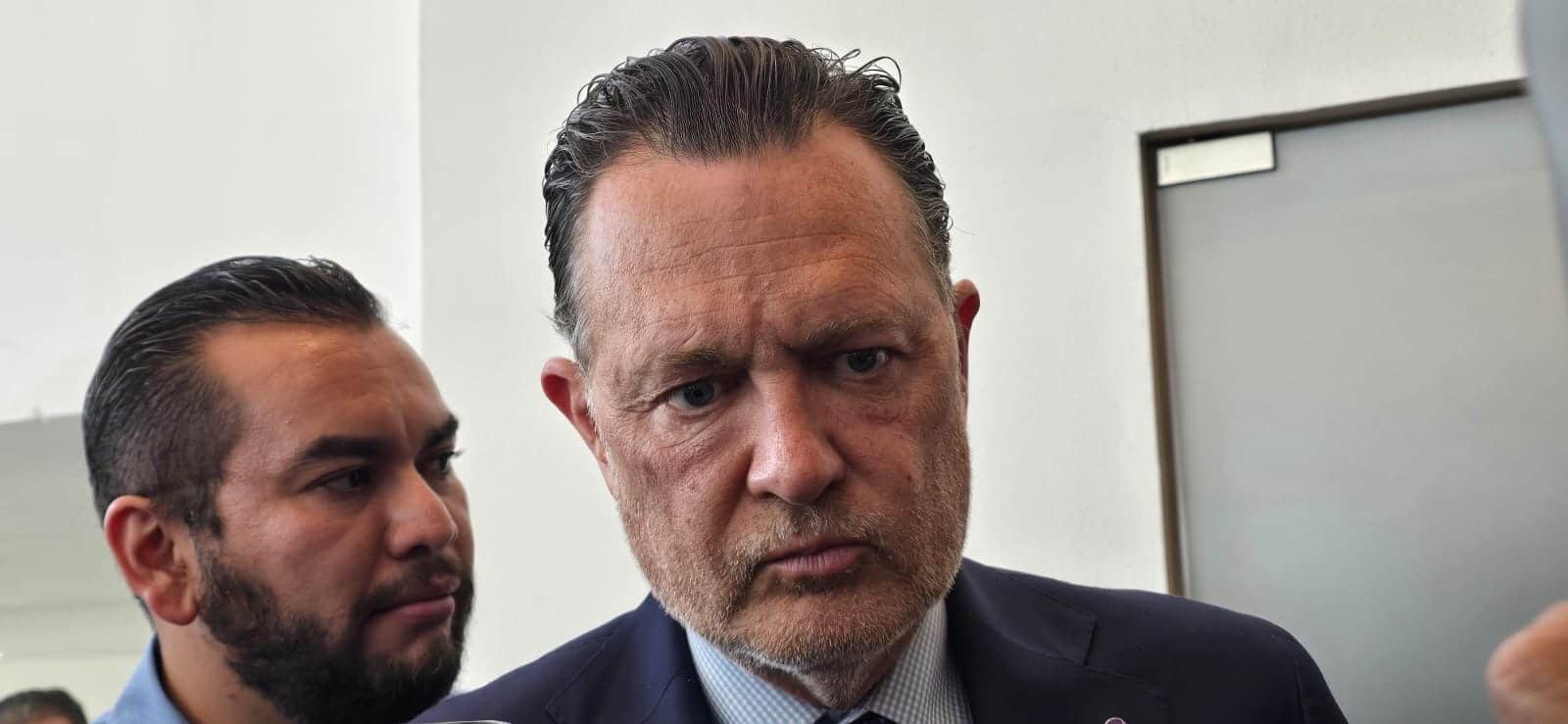 ALCALDES DEBEN REELEGIRSE:KURI