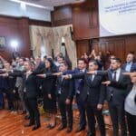 KURI TOMA PROTESTA A COLEGIO DE ABOGADOS LITIGANTES