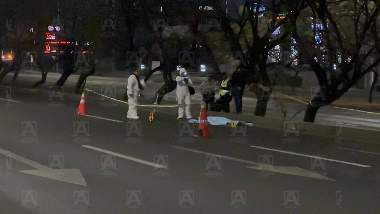 HOMBRE MUERE ATROPELLADO… CONDUCTOR HUYE