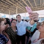 FELIFER MACÍAS RECONOCE A ADULTOS MAYORES