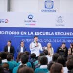 FELIFER ENTREGA AUDITORIO EN ESCUELA DE LOMAS DE CASA BLANCA