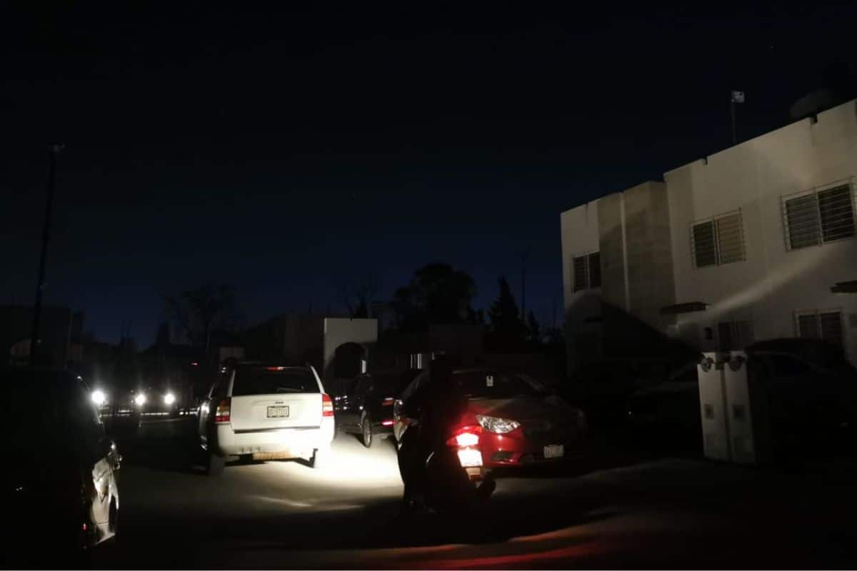 SEGOB EXIGE A CFE QUE ATIENDA APAGONES EN QUERÉTARO