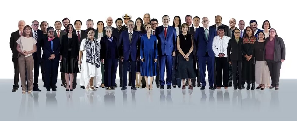 SHEINBAUM GANA MENOS QUE 13 DE SUS SECRETARIOS… ES INCONSTITUCIONAL