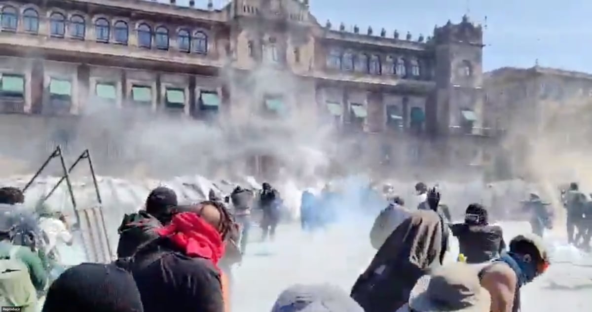 MARCHA DE LA “GENERACIÓN Z” EXIGE REVOCACIÓN DE MANDATO