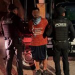 POES DETIENE A SUJETO CON ARMA PROHIBIDA