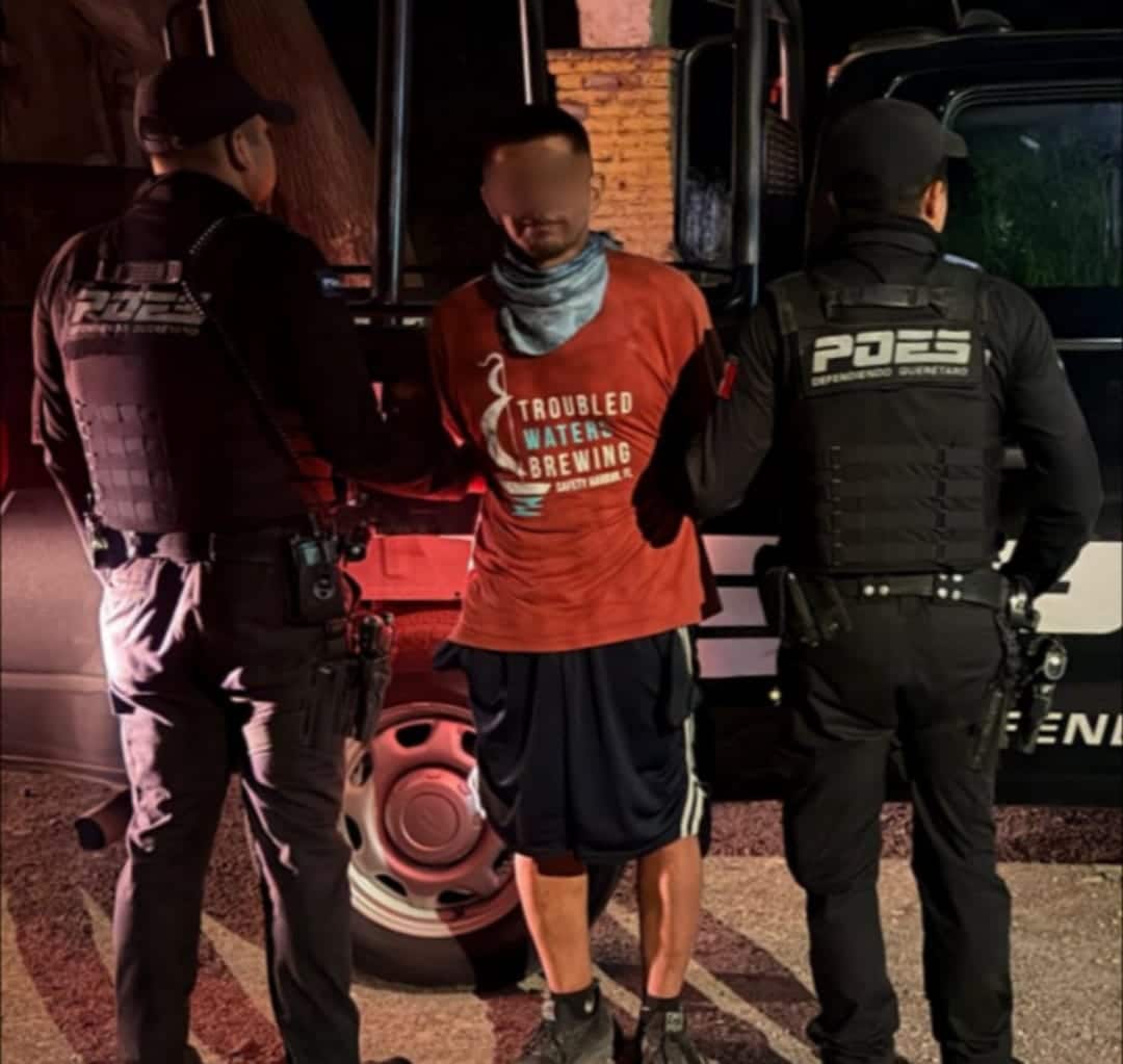 POES DETIENE A SUJETO CON ARMA PROHIBIDA