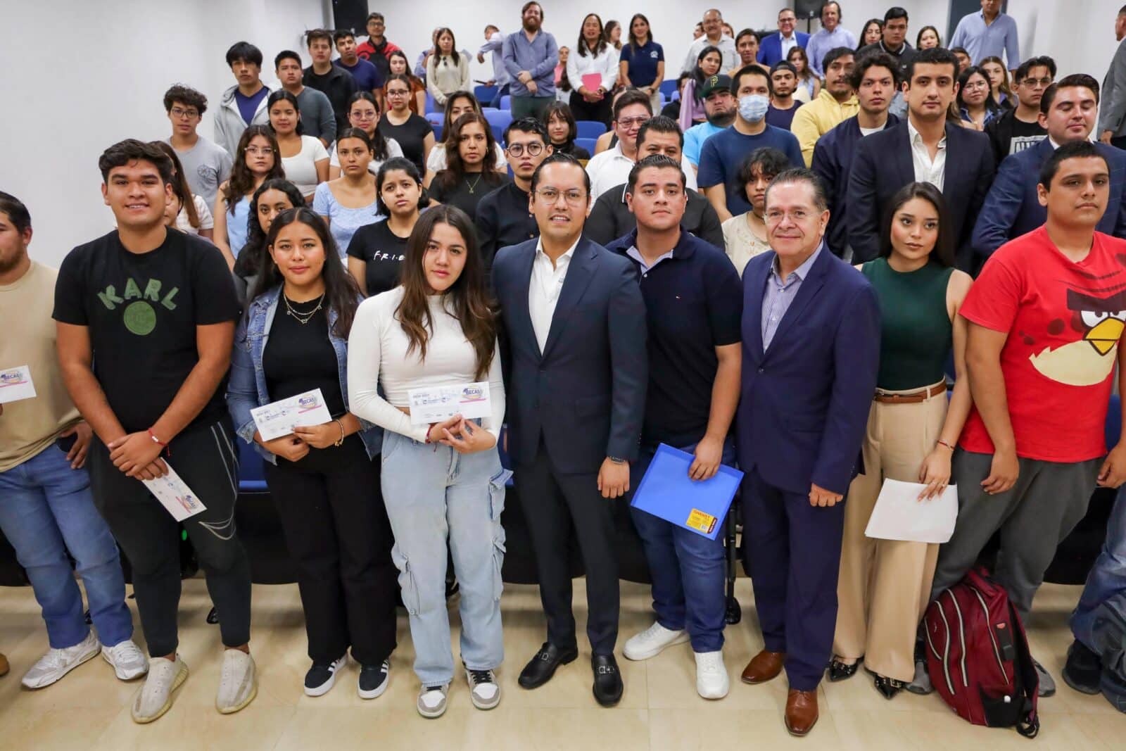 CORREGIDORA CONVOCA A INSCRIBIRSE PARA LAS BECAS 2026