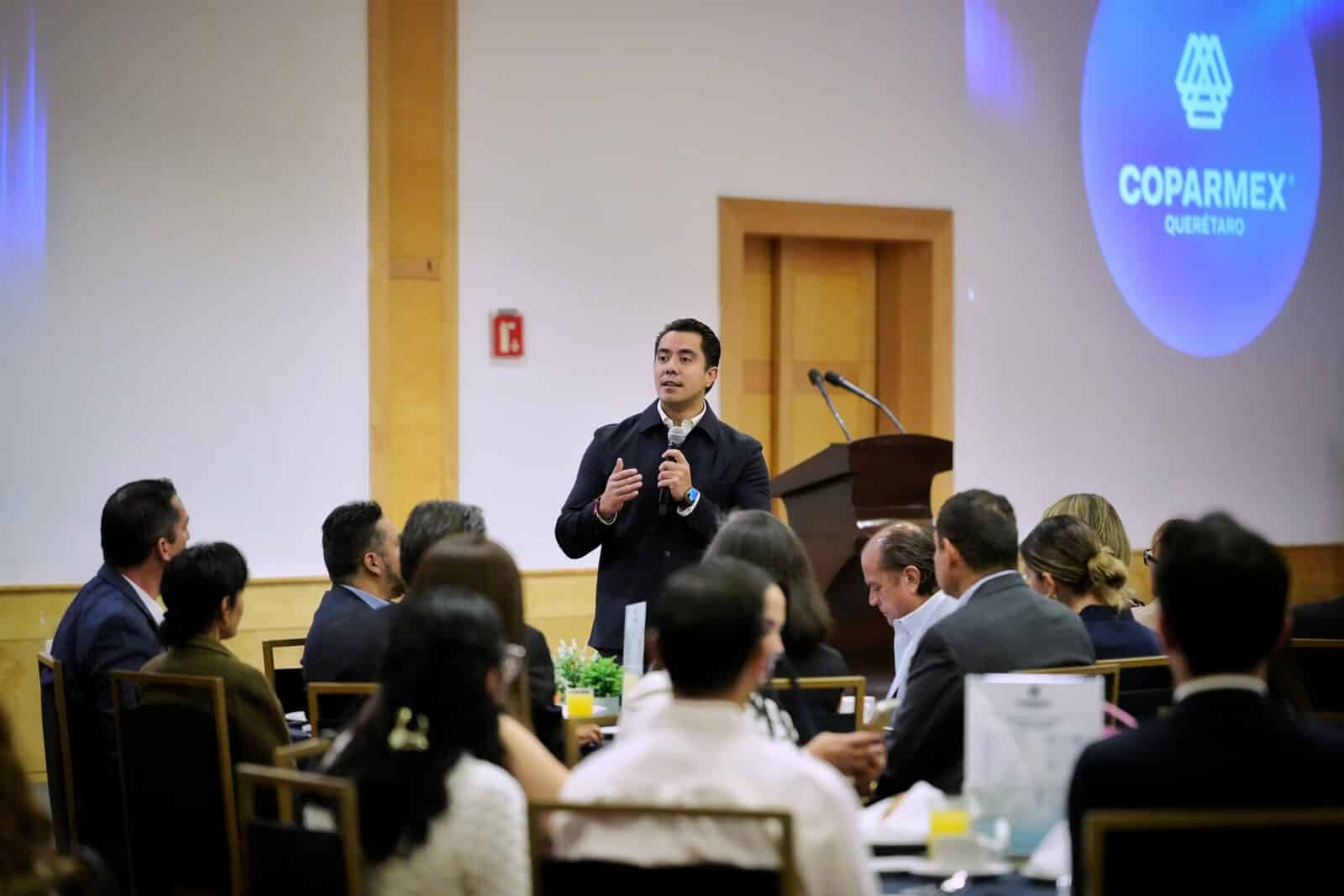FELIFER SE REÚNE CON INTEGRANTES DE COPARMEX QUERÉTARO