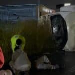 POR EVITAR CHOQUE, CAMIÓN VUELCA EN P5F