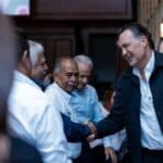 KURI SE REÚNE CON REPRESENTANTES SINDICALES