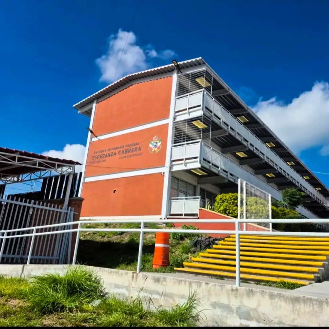 ESCUELAS QUERETANAS INSTALARÁN ARCOS DETECTORES DE METALES