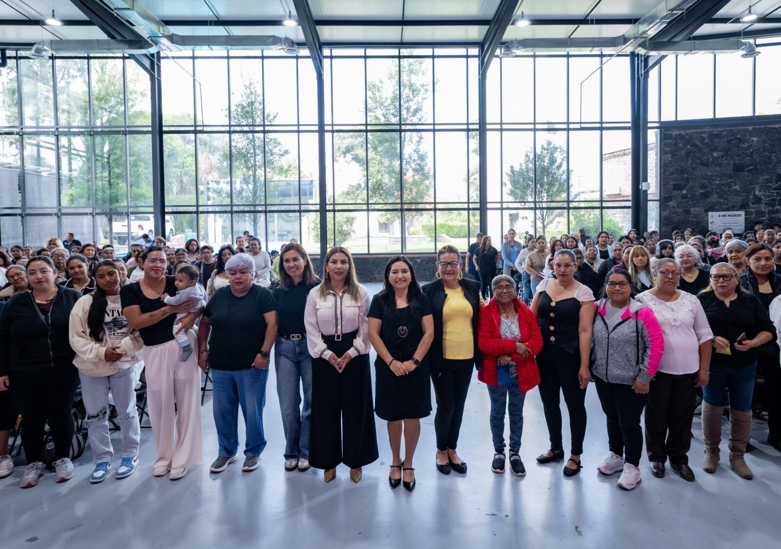 REFRENDA EL MARQUÉS COMPROMISO CON LAS MUJERES