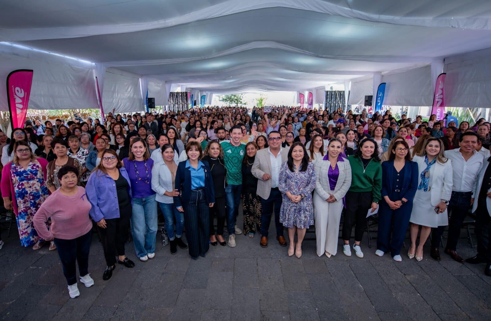 REALIZA EL MARQUÉS CONVERSATORIO DE SALUD MENTAL