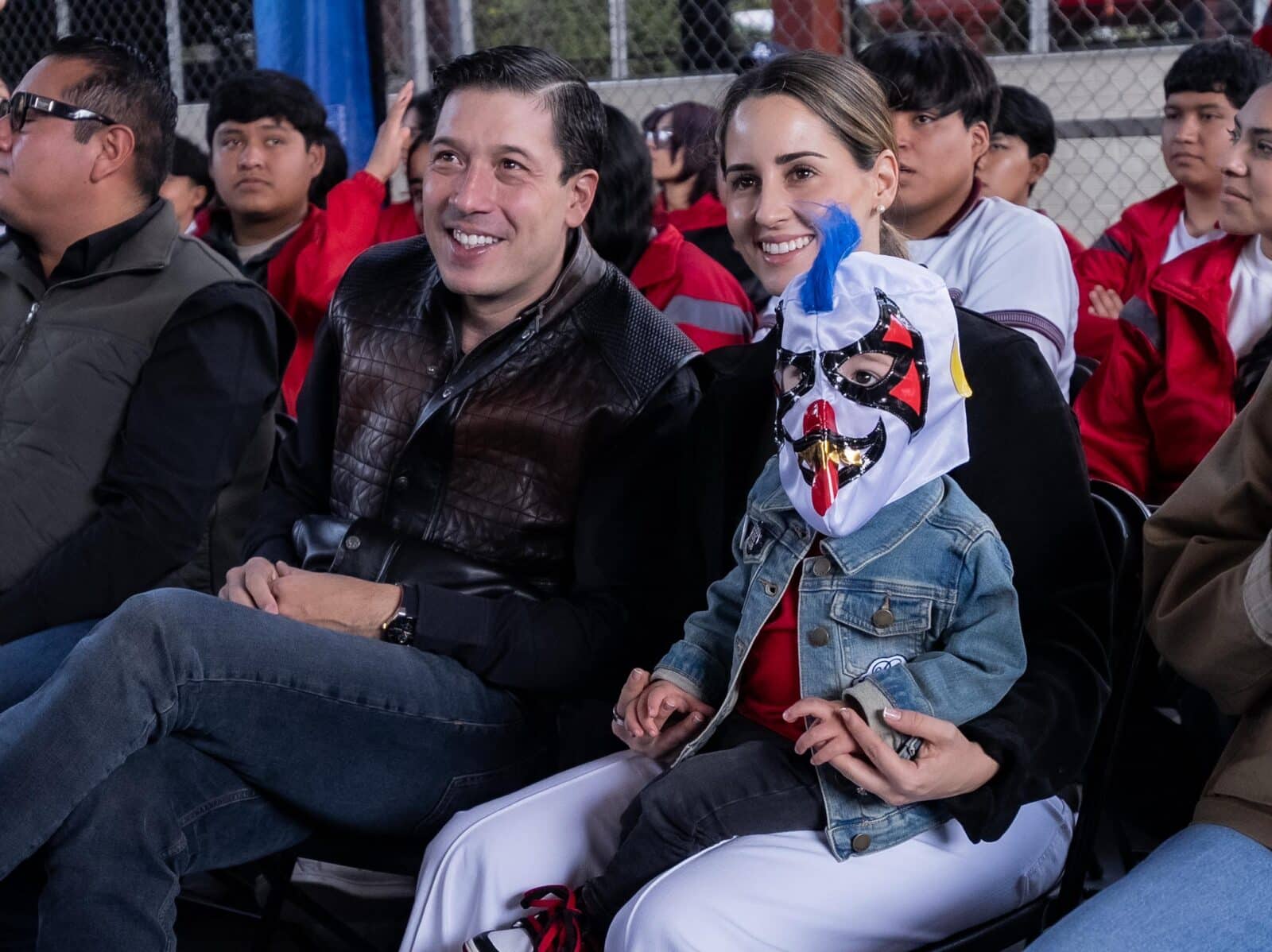 PARA PREVENIR ADICCIONES EN EL MARQUÉS LLEVAN LUCHA LIBRE A JÓVENES
